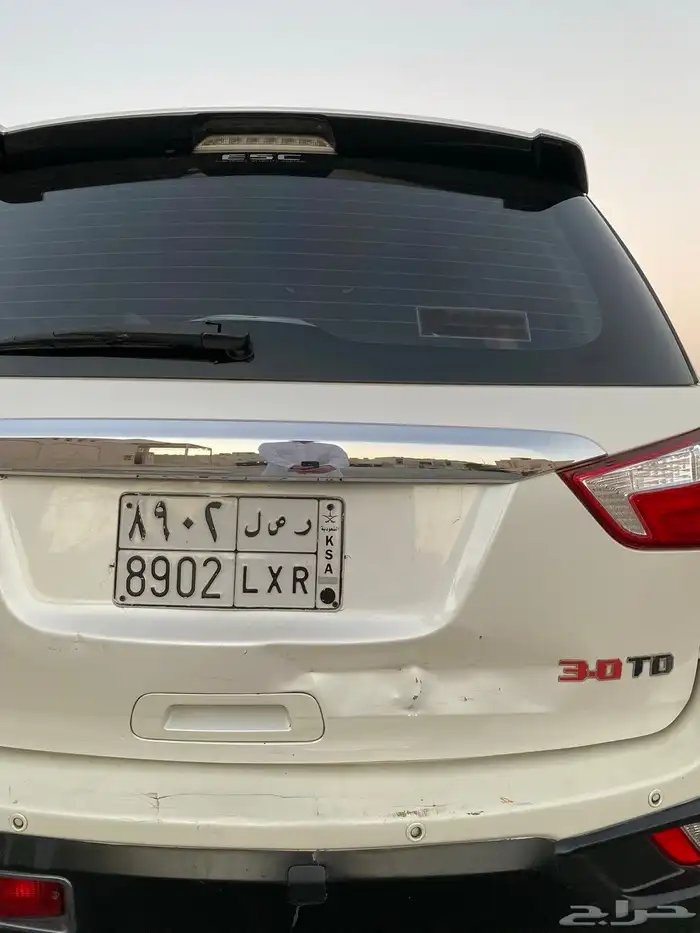 للبيع ايسوزو ام يو اكس 2019 13