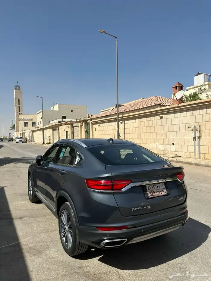 للبيع جيلي توجيلا 2022 عداد 62 وكاله شرط 3