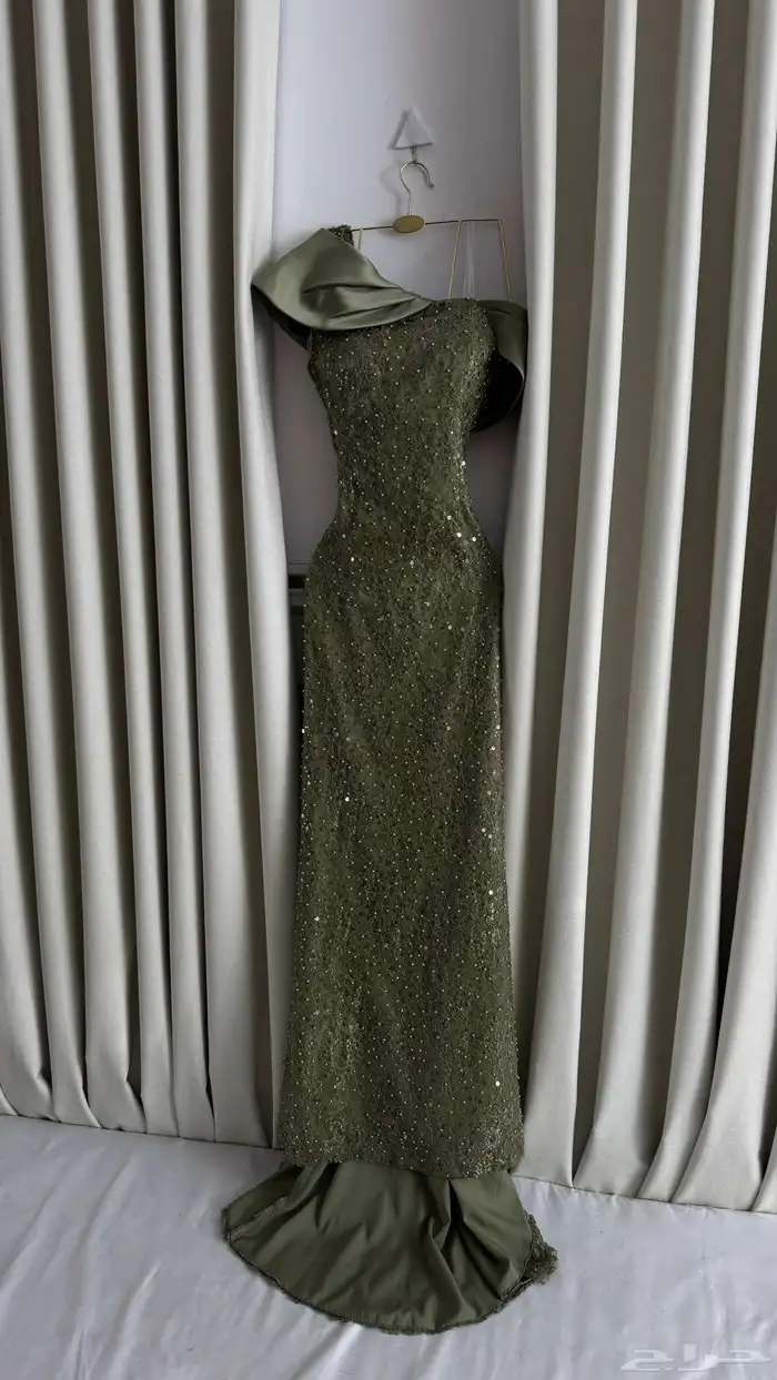 فساتين فخمة بتصاميم أنيقة وجودة عالية  تناسب المناسبات 47