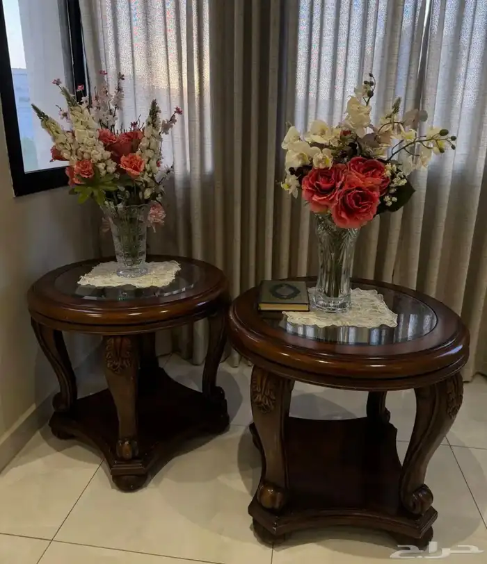 طاولات خشب من الأعلى زجاج 0