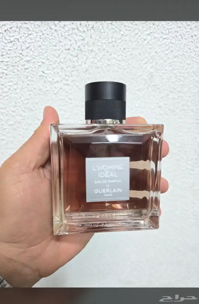 نوفر جميع انواع العطور باسعار الجملة اي عطر تبغاه يوصلك الى 70