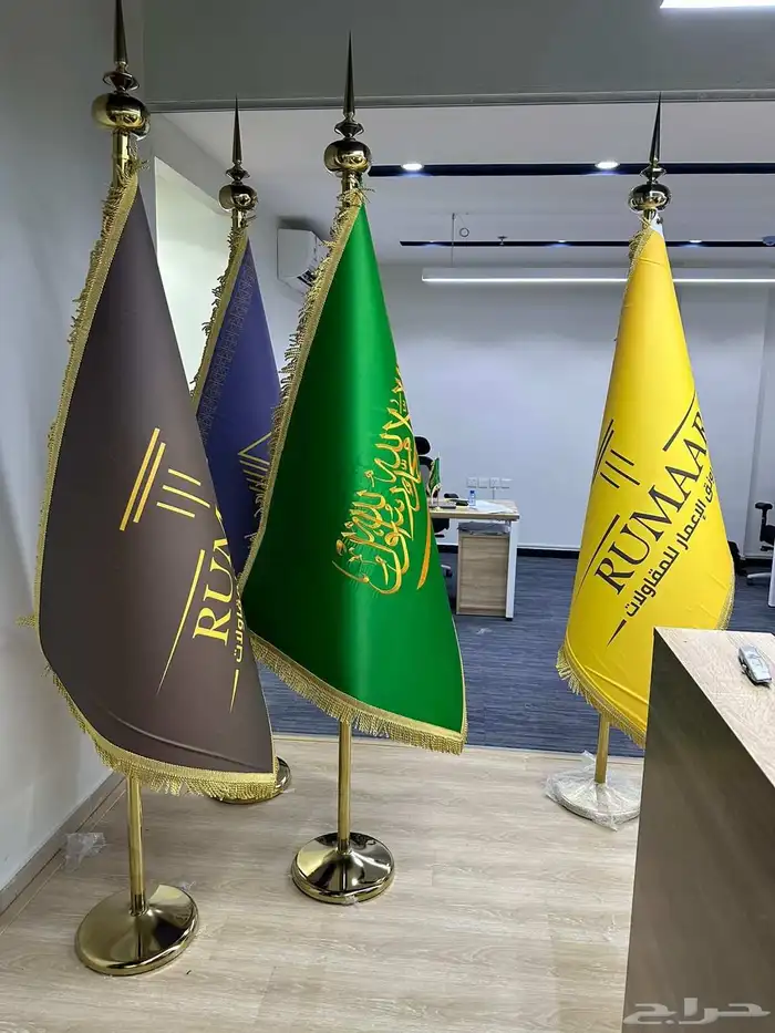 لوحات مضيئة بنر ستيكر يونيبول أعلام كروت أسوار مشاريع تظليل 20