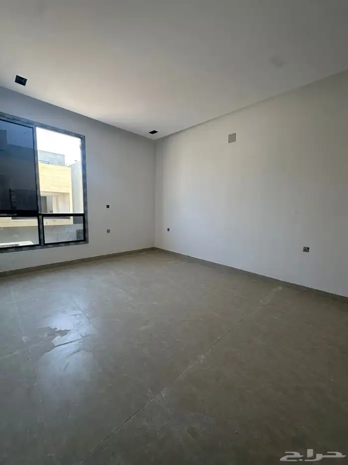 شقة دورين للبيع في حي الرمال 3