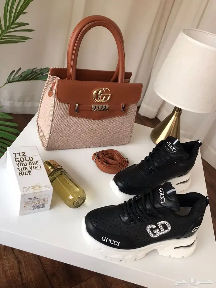 شنطه لعده ماركه جوتشي 0