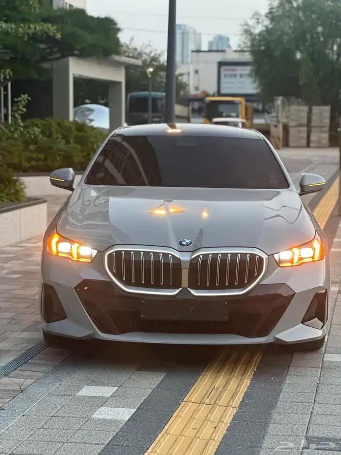 بي ام دبليو 520i M kit - 2024 في جده 0