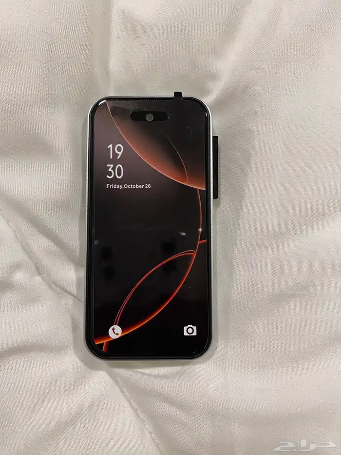 ايفون 16 برو ماكس مين أصغر جوال بالعالم 0