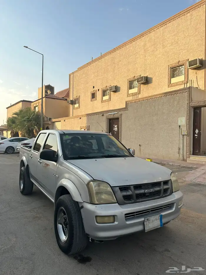 وانيت ايسوزو2004 2