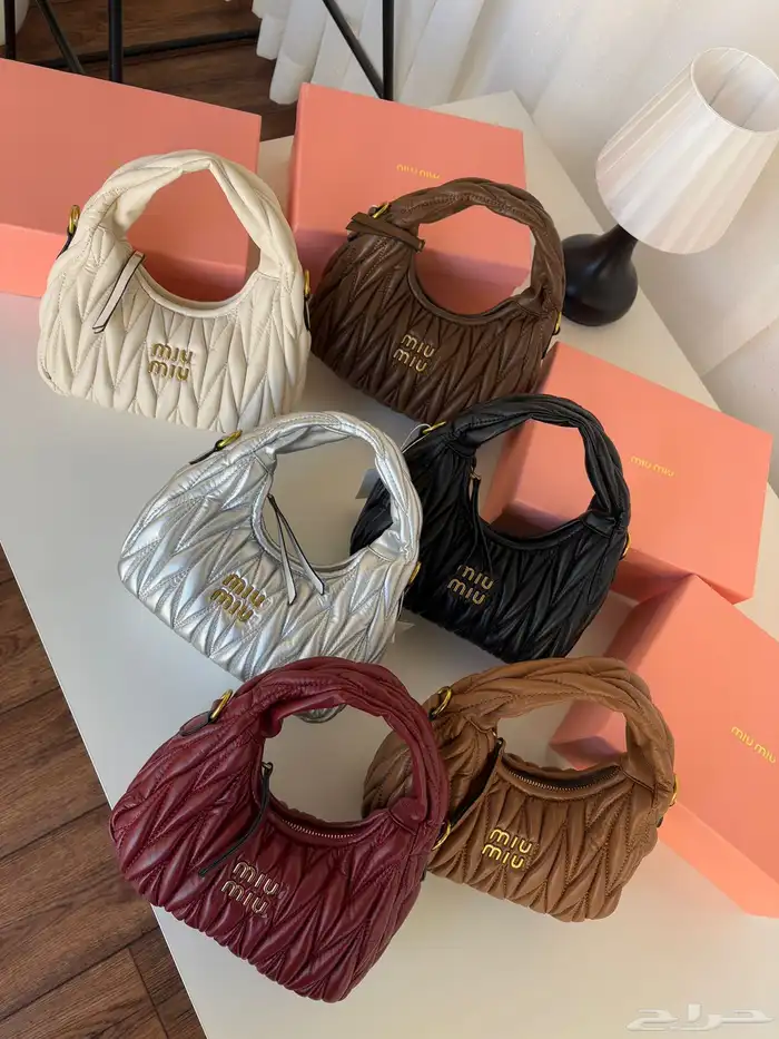 شنط كوتش وبرادا وميو ميو ب 160 ريال مع ملحقات 8