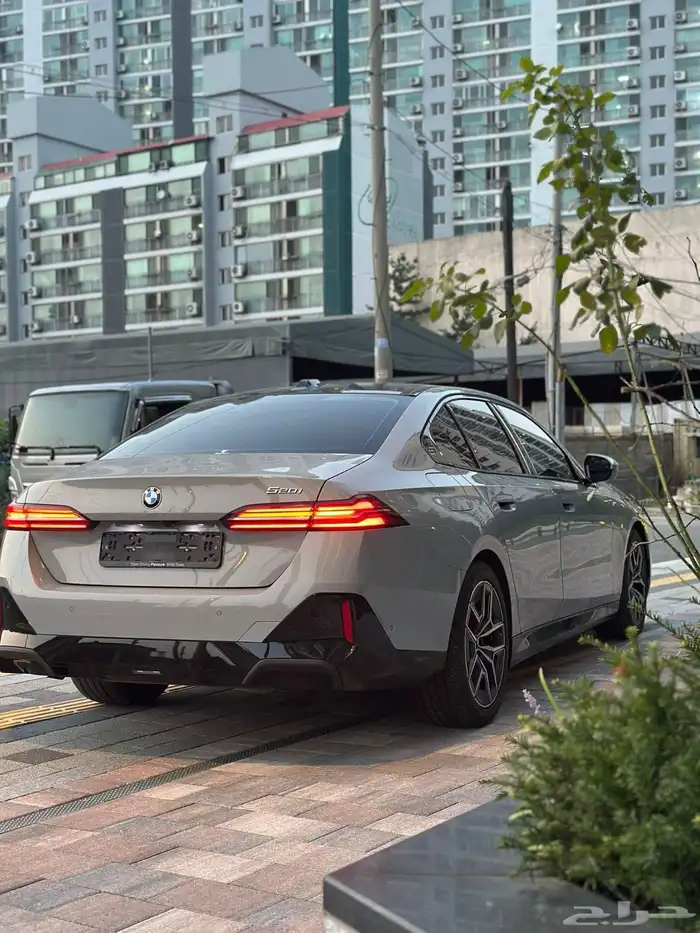 بي ام دبليو 520i M kit - 2024 في جده 1