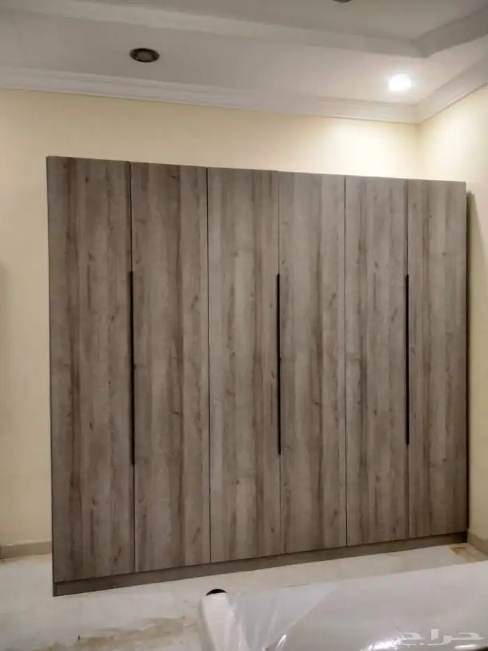 غرفة نوم كاملة  أثاث منزلي  سرير ودولاب وبطانيات 3