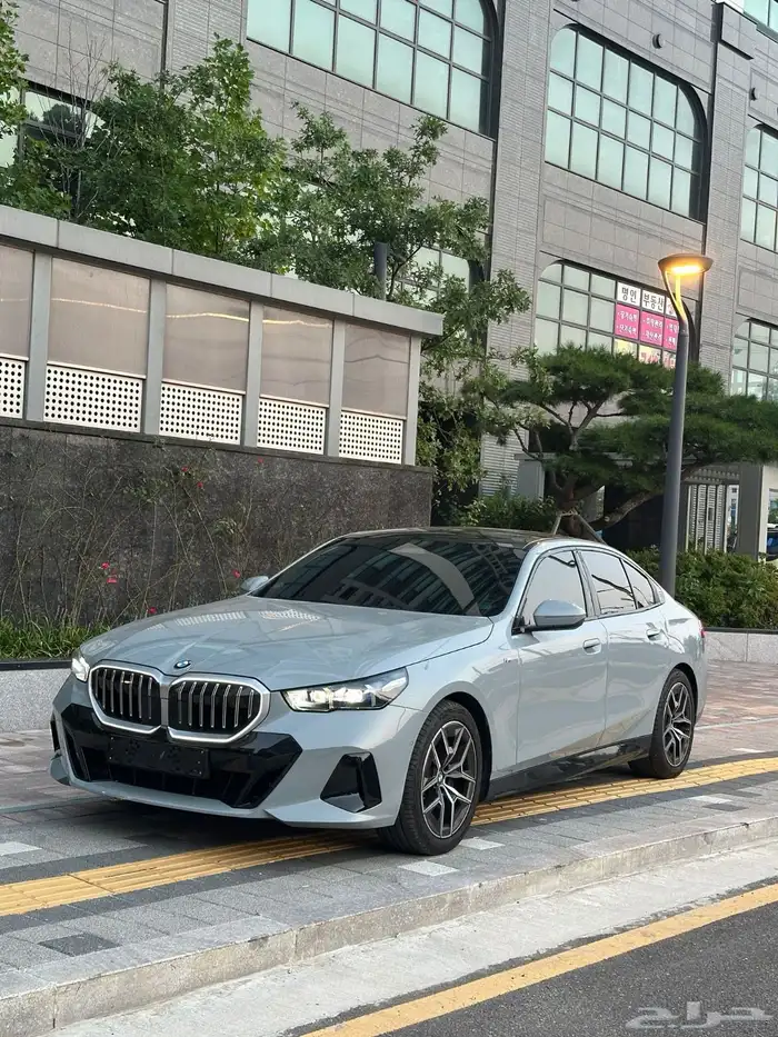 بي ام دبليو 520i M kit - 2024 في جده 17