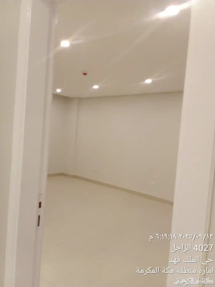 بفضل الله تجديد شقه لون برلي وسقف ابيض 0