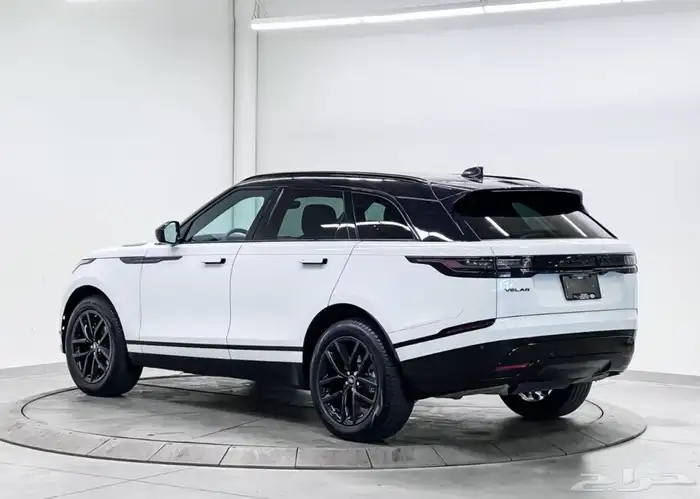 2023 Range Rover Velar SE 2