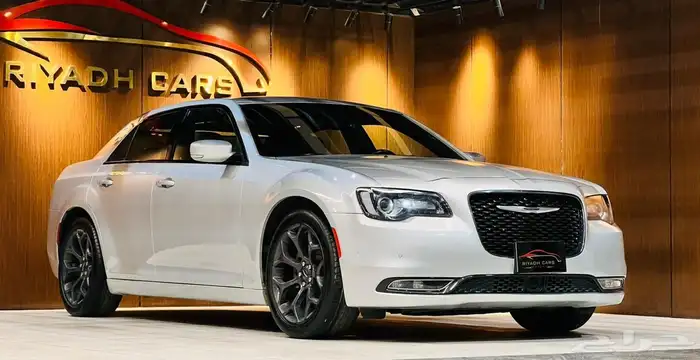 كرايزلر 2021 C300 V6 S فل كامل ( بحاله ممتازه) 0