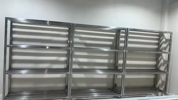 طاولات مطاعم و مطابخ 0