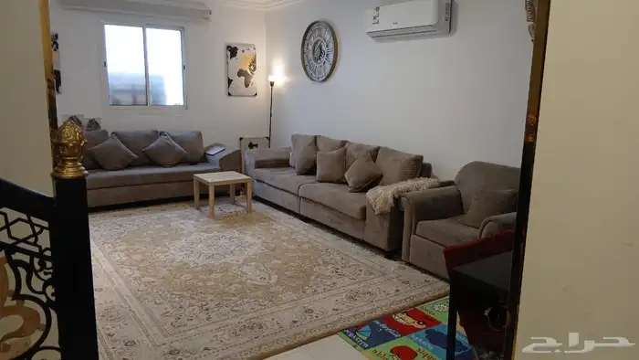 للبيع شقة دورين بالياسمين 2