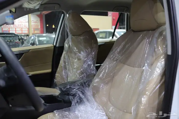 تويوتا راف فور 2025 استندر دبل 17