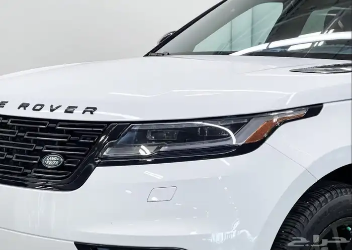 2023 Range Rover Velar SE 4