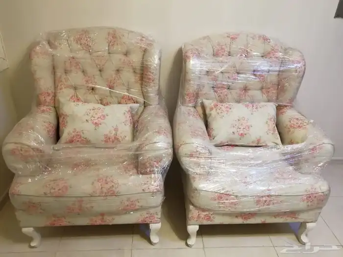 عدد 2 كراسي كنب مرتفع . 1