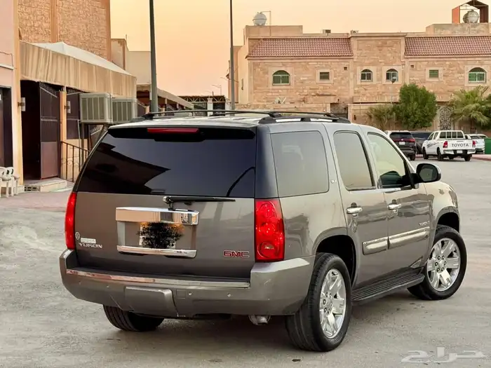 يوكن فل SLT بحالة ممتازة 2008 5