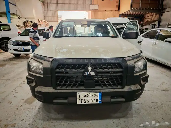 متسوبيشي بيكب 2024 3