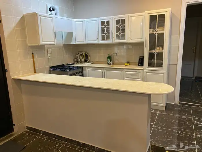 عماره للبيع في المدينه المنوره قريبه من طريق الملك عيد العز 9