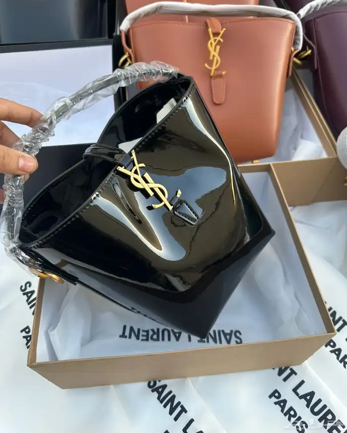 شنط نسائية ماركات 21