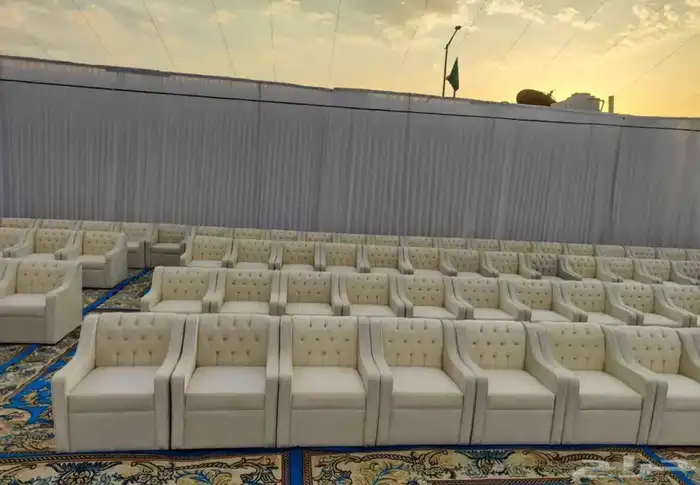 تأجير كنب في أي بي 25