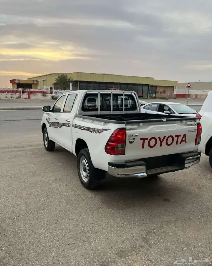 تويوتا هايلوكس سلق 2025 سعودي 6