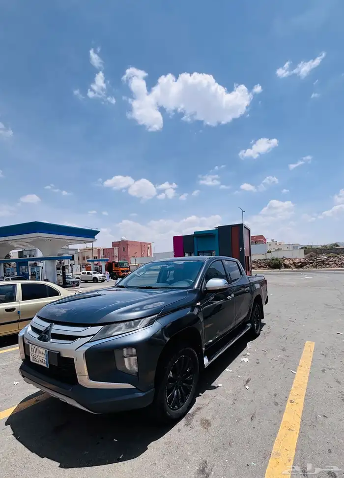 للبيع مستوبيشي ونيت ميدل 2020 0