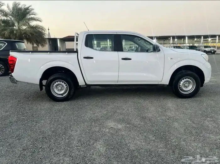 نافارا 5