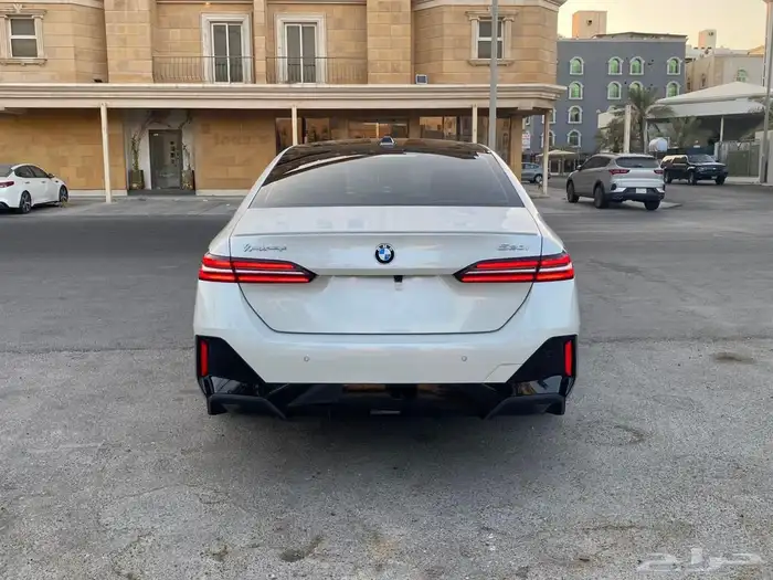 بي ام دبليو 520i M kit 2024 خليجي 1