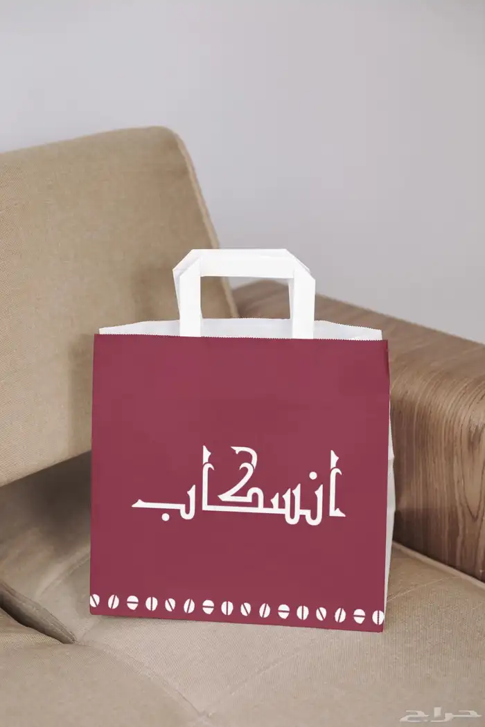 مصممه جرافيك ولوجو وهوية بصرية 22