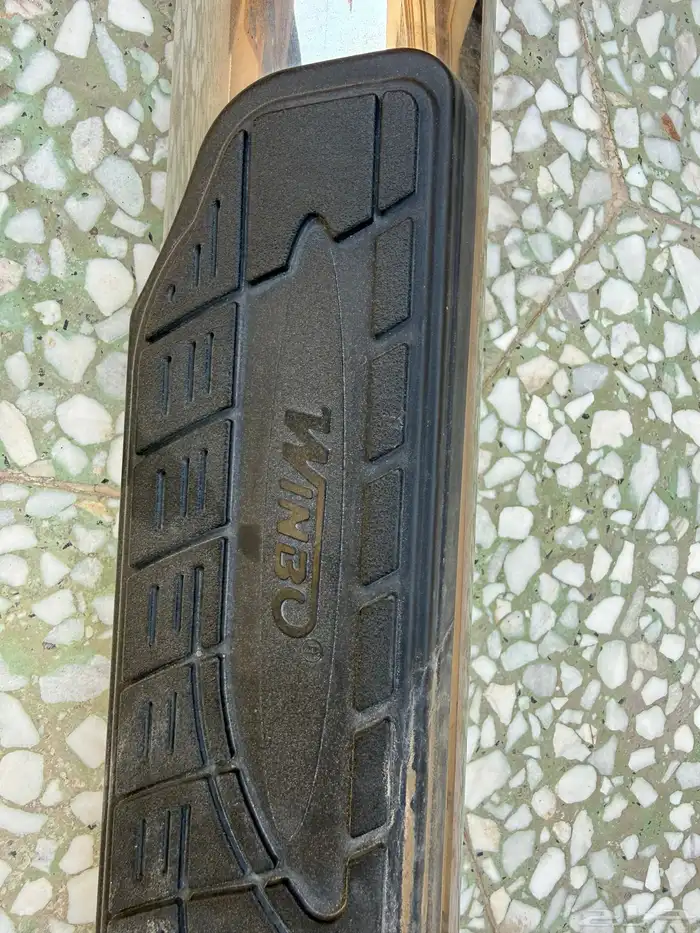 دعامية خلفية تركب لا اغلب السيارات 1