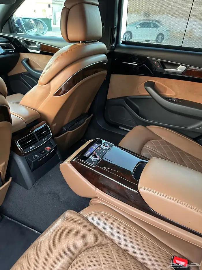 AUDI A8 2015 28