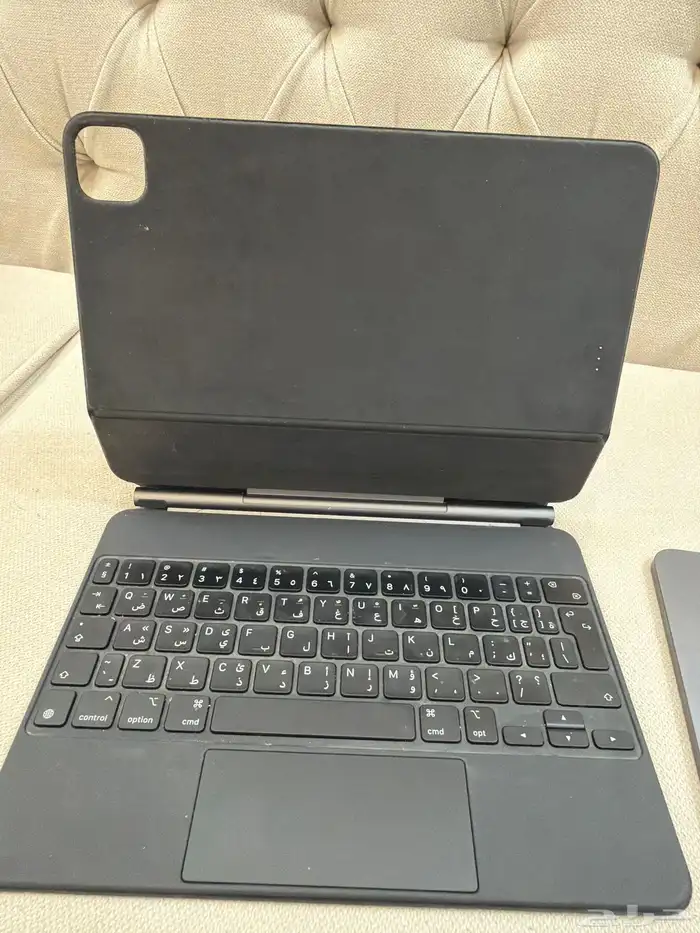 ipad Air الجيل الخامس مع كيبورد 1