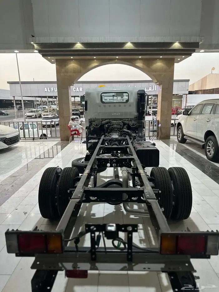 دينا ايسوزو 6 طن NQR75L شاسيه قصير 5.67م -2025 4