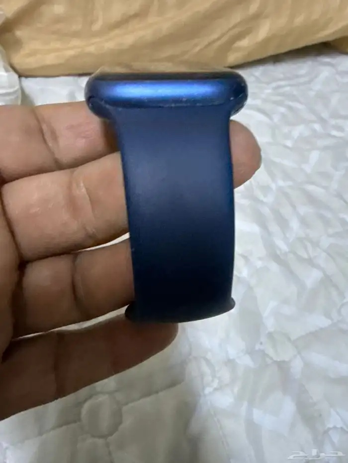 ساعة ابل 7 مقاس 45 ضمان جرير خاليه من الخدوش 10