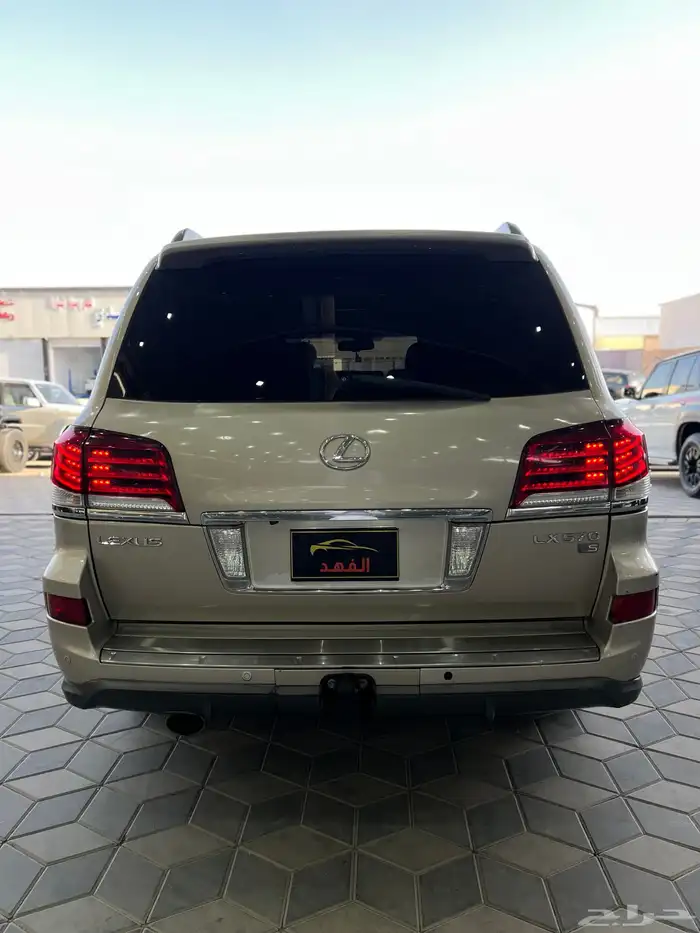 لكزس - 2014 - LX570 - فل كامل 5
