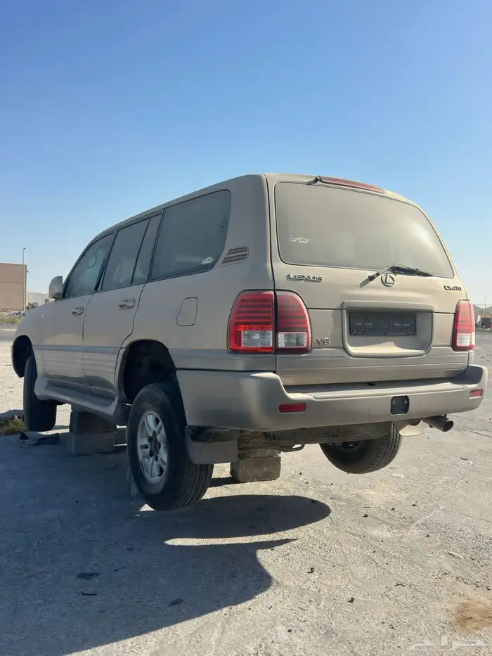 جيب لكزز مديل 2006 وكاله ممشى 100الف فقط قطع غيار 3