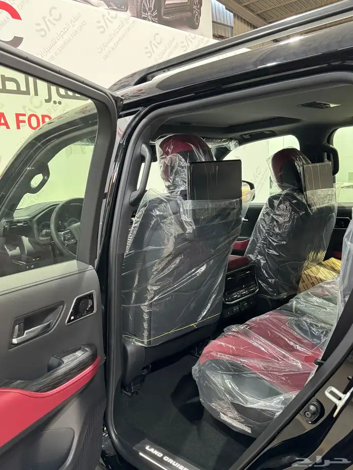 تويوتا لاندكروزر GR بريمي 2025 فل كامل بنزين 4