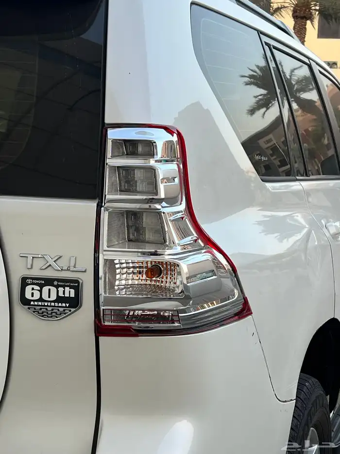 اسطب برادو خلفي يمين 2015 0