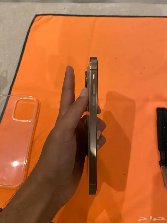 ايفون 11 مرهم 16 برو صحراوي 256 قيقا 4