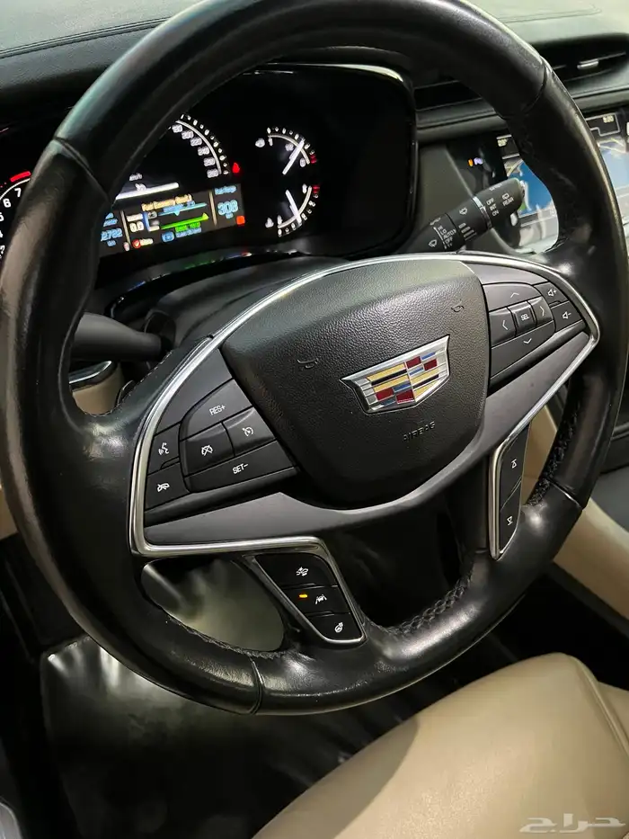 كاديلاك ( SXT5 ) الموديل 2019 فل كامل صيانات وكاله 41