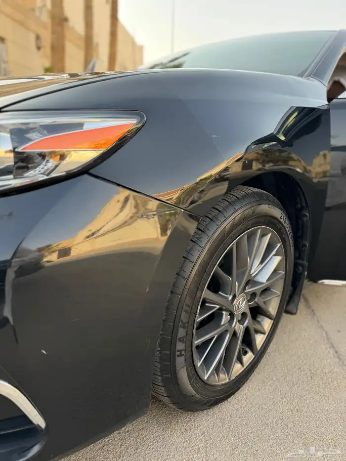لكزس ES350 موديل 2018 3
