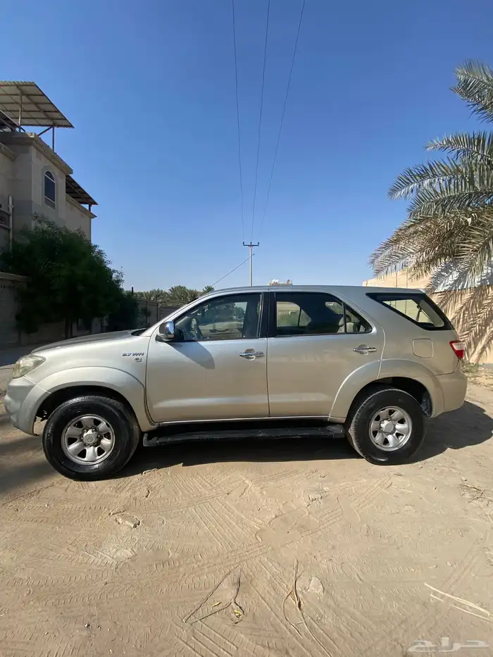 فورتشنر 2010 3