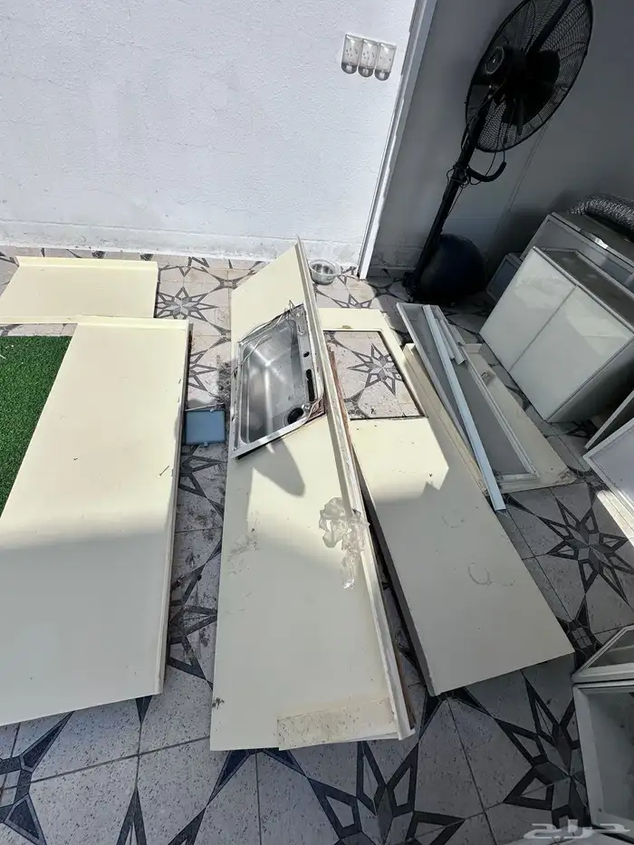 مطبخ مساحه 4 5 مستخدم 6سنوات ولازال شبه الجديد 10