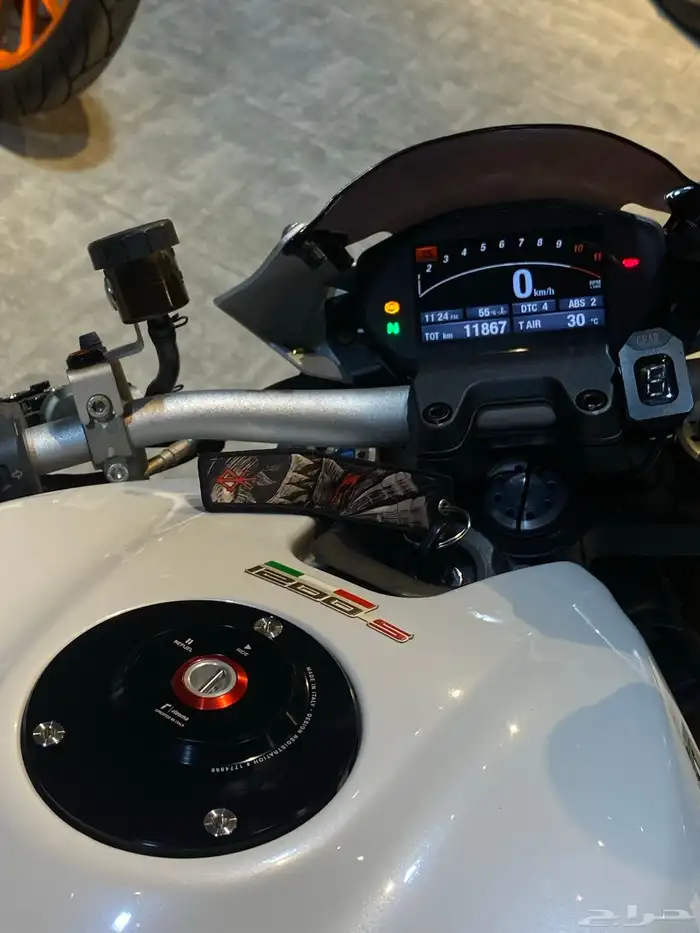 Ducati Monster 1200s 4