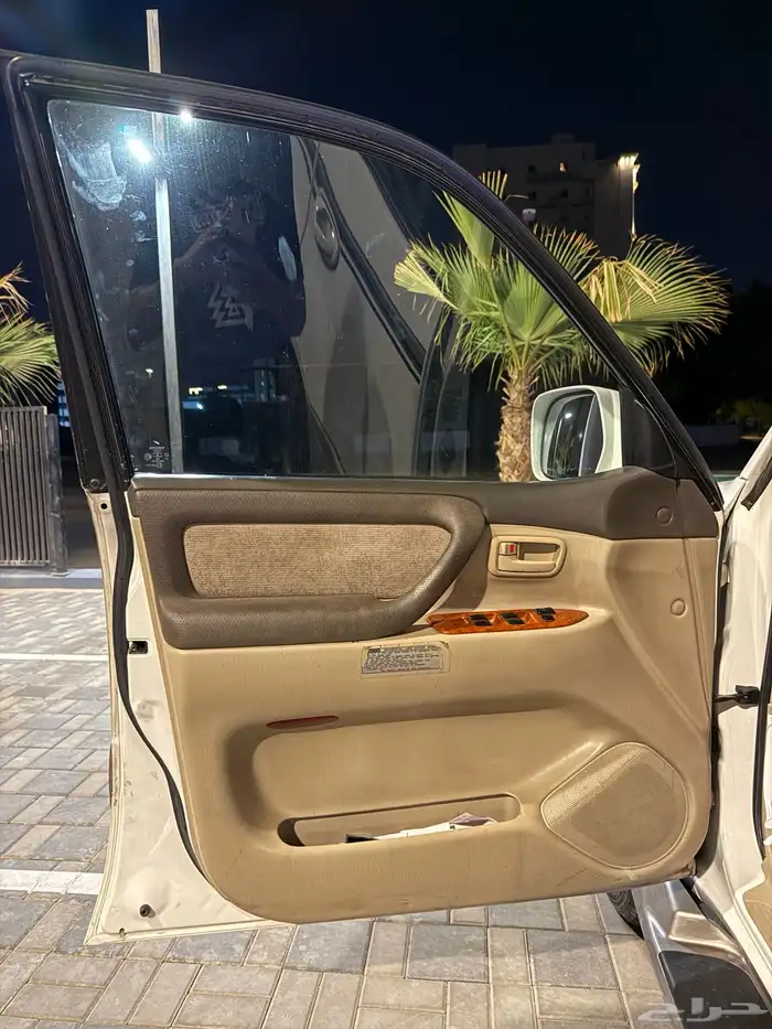 لاندكروزر 2005 11