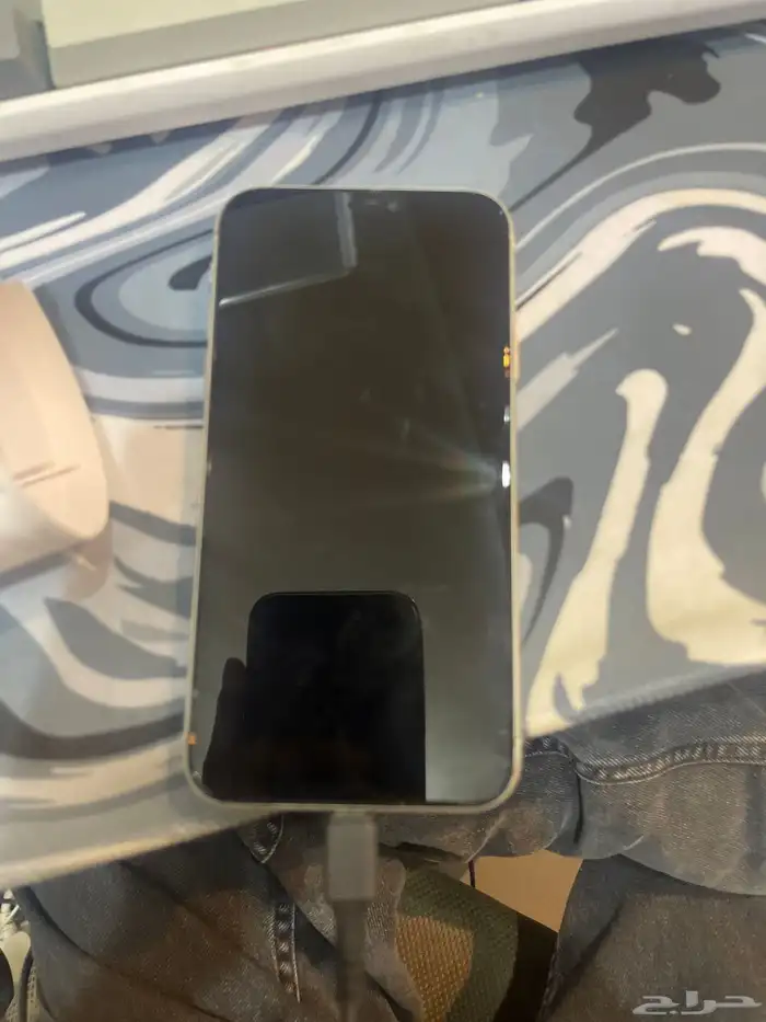 ايفون 11 العادي 0